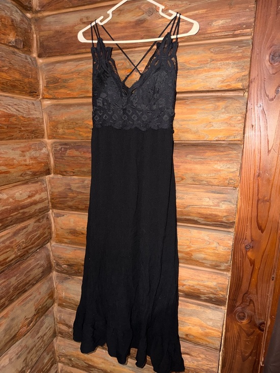Rue21 Dresses & Skirts - Rue 21 Black Lace Bodice Maxi Dress with Spaghetti Straps-SizeM